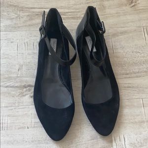 Max Mara black suede flats
